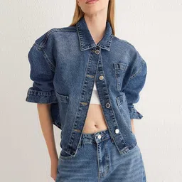 Trendyol Women Spread Collar Solid Cotton Casual Denim Jacket-image-54