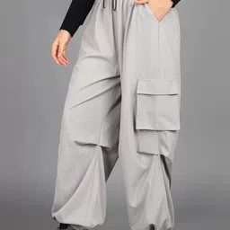 triraj Women Cargos image 3