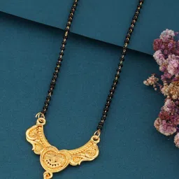 Bhanu diam Gold-Plated Brass Mangalsutra image 3