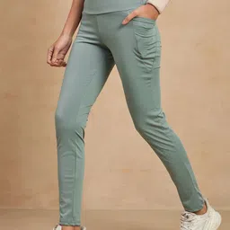 COLOR CAPITAL Women Pack of 4 Skin Fit Antimicrobial Ankle Length Tights image 2