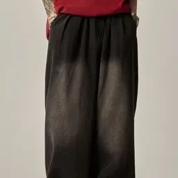 StyleCast Men Boyfriend Fit Mid-Rise Light Fade Jeans image 2