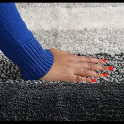 MAA HOME CONCEPT Black & White Textured Microfiber Anti Skid 1600 GSMBathMat image 2