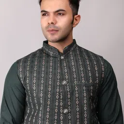 Voniry Men Ethnic Motifs Embroidered Regular Kurta with Pyjamas image 2