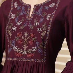 Nayam By Lakshita Floral Embroidered Notch Neck A-Line Kurta with Trousers image 2