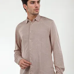 Celio Men Classic Spread Collar Abstract Printed Linen Casual Shirt image 4