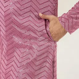 House of Pataudi Men Chevron Embroidered Kurta with Trousers image 4