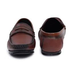 Erix Men Loafers image 4