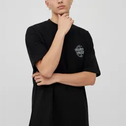 glitchez Men Typography Printed T-shirt-image-58