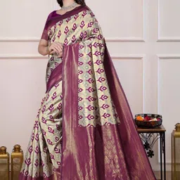 Aamish fashion Woven Design Zari Art Silk Handloom Banarasi Saree image 4