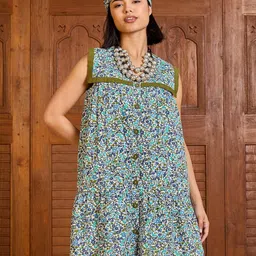 Pink Paprika by SASSAFRAS V-Neck Sleeveless Floral Printed Shift Dress image 3