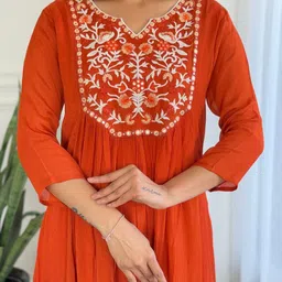 URMIR FASHION Women Embroidered Empire Thread Work Kurta with Trousers & With Dupatta-picture-12
