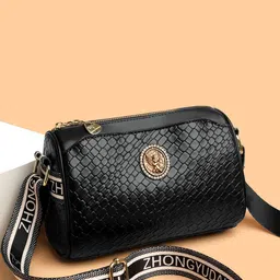 Diva Dale Women Textured Baguette Applique Sling Bag-picture-31