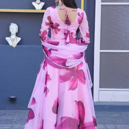 Raiyani Enterprise Women Floral Printed Anarkali Kurta With Dupatta image 2