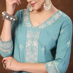 Stylum Women Floral Printed Regular Kurta with Trousers & With Dupatta image 2