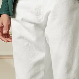 WROGN Men Comfort Relaxed Fit Mid-Rise Jeans image 5