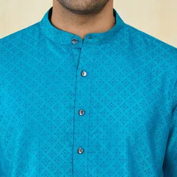 Fabindia Men Geometric Printed Thread Work Kurta image 5