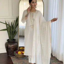 Ekta Textiles Women Ethnic Motifs Embroidered Kurta With Trousers & Dupatta Kurta Sets-picture-24