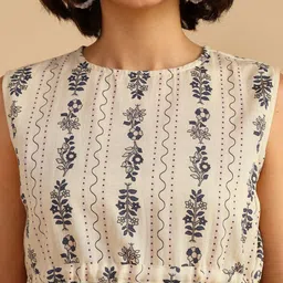 LIMEROAD Floral Print Cotton Top image 4