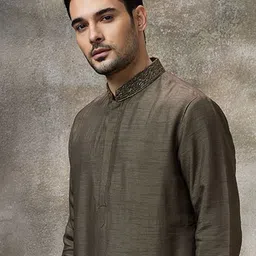 Rivaar By Rocky Star Beads And Stones Work Mandarin Collar Kurta With Pyjamas image 5