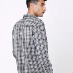 Blnk Relaxed Fit Checked Spread Collar Shirt image 4