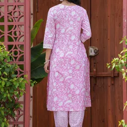 RANI PRINTS Women Floral Printed Regular Aari Work Pure Cotton Kurta with Trousers & With Dupatta image 2