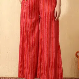 Sangria Women Floral Printed Regular Beads and Stones Chanderi Cotton Kurta with Palazzos & With Dupatta image 2