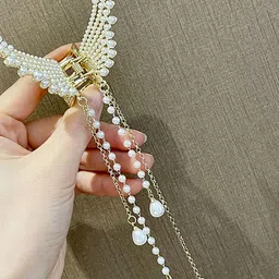 Watch junction Women Butterfly Shape Embellished Claw Clip image 3