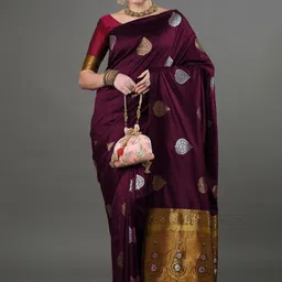 VASTRAAVEDAA Women Woven Design Zari Art Silk Banarasi Saree-image-25