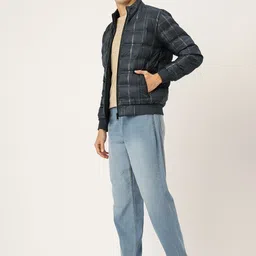 Okane Checked Mock Collar Reversible Puffer Jacket image 4