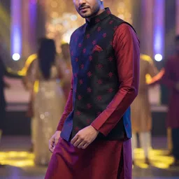 KISAH Men Regular Kurta with Churidar image 2