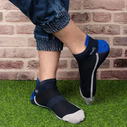 One8 Men Pack Of 5 Colourblocked Ankle-Length Socks image 2