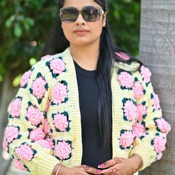 WINDROP SOLUTIONS Women Floral Crop with Embroidered Detail-picture-34
