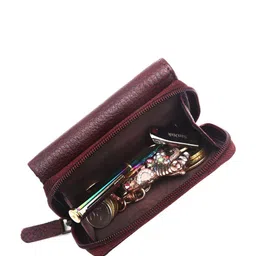 WildHorn Men Leather Three Fold Wallet image 2