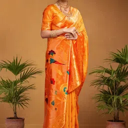 Kalista Woven Design Zari Silk Blend Handloom Paithani Saree image 4