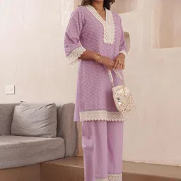 House of Pataudi Embroidered V-Neck Pure Cotton Tunic & Trouser image 5