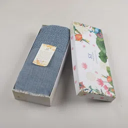 Stole & Yarn Unisex Stoles image 4