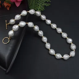 V FASHION JEWELLERY Silver-Plated Necklace image 1