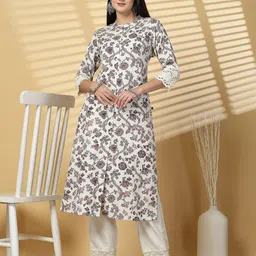 Pistaa Women Floral Printed Bell Sleeves Kurta-image-39
