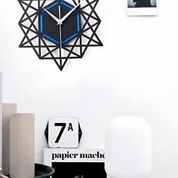 QEZNEF Black Solid Traditional Wall Clock image 5