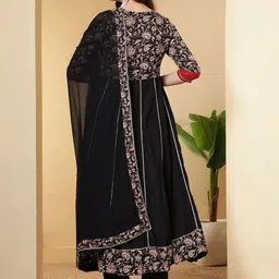 anouk rustic Anouk Women Black Printed Viscose Rayon Kurta Sets image 3