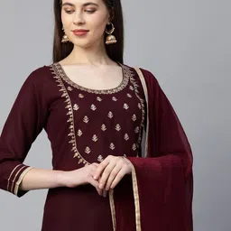 Anni Designer Women Floral Embroidered Regular Kurta with Trousers & With Dupatta image 2