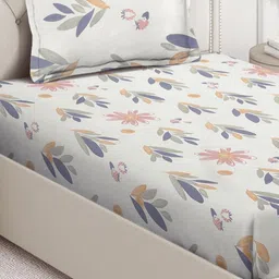 Arrabi White & Red Floral Printed 350 TC Single Bedsheet Set 2.15 m x 1.5 m image 5