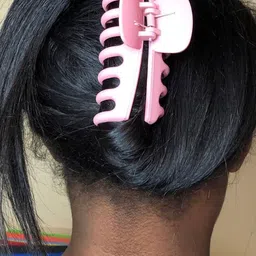 Nayakk Women Set of 2 Matte Finished Claw Clip image 3