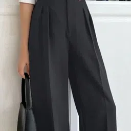 Next One Women Smart Loose Fit High-Rise Easy Wash Pleated Trousers image 3