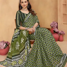 all about you Floral Printed Saree With Unstiched Blouse image 5