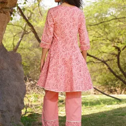 JAYPORE Women Printed V-Neck Tunic With Trousers Co-Ords Set image 3