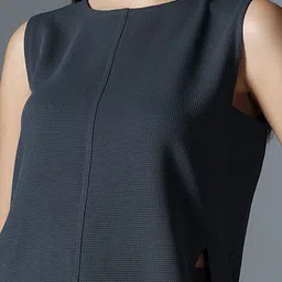 Selvia Edge Round-Neck Top With Trousers Co-Ords image 3