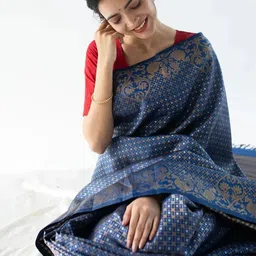 ZIKARAA Woven Design Zari Saree image 3