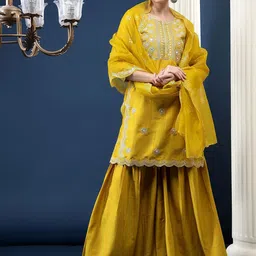 Bani Women Floral Embroidered Sequinned Kurta With Palazzos & Dupatta-picture-15