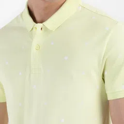 levi's Men's Geometric Print Polo T-shirt Yellow image 3
